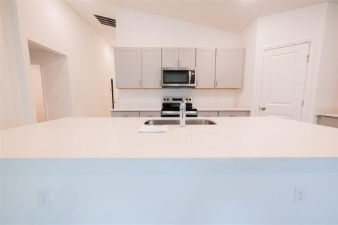 Villa ou maison à louer à Davenport, Floride: 3 chambres, 176.51 m2 № 2121385 - photo 12