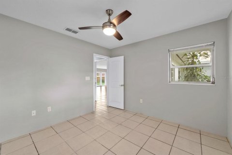 House in Palmetto, Florida 3 bedrooms, 121.7 sq.m. № 1800462 - photo 17