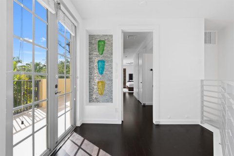 Adosado en venta en Fort Lauderdale, Florida, 3 dormitorios, 218.13 m2 № 2190398 - foto 16
