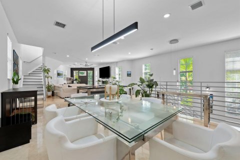 Adosado en venta en Fort Lauderdale, Florida, 3 dormitorios, 218.13 m2 № 2190398 - foto 10