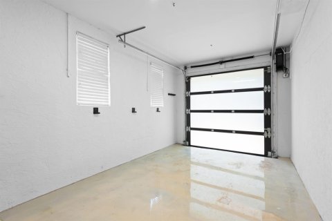 Adosado en venta en Fort Lauderdale, Florida, 3 dormitorios, 218.13 m2 № 2190398 - foto 15