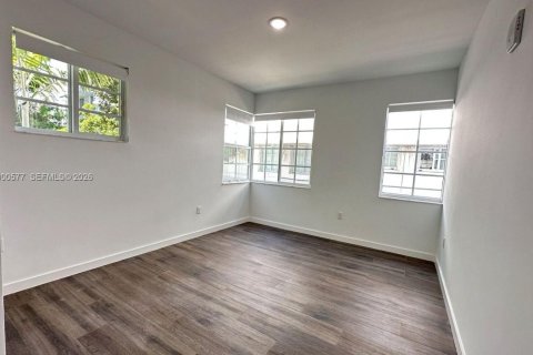 Apartment in Miami Beach, Florida 2 bedrooms, 79.43 sq.m. № 2064758 - photo 5