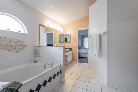 Villa ou maison à vendre à Tampa, Floride: 4 chambres, 172.05 m2 № 2355919 - photo 22