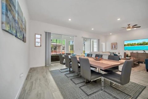 Villa ou maison à vendre à Kissimmee, Floride: 12 chambres, 442.4 m2 № 1532468 - photo 10