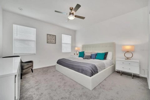 Villa ou maison à vendre à Kissimmee, Floride: 12 chambres, 442.4 m2 № 1532468 - photo 25