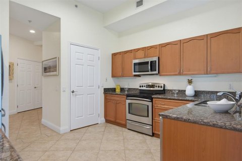 Condo in Daytona Beach Shores, Florida, 3 bedrooms  № 2309058 - photo 29