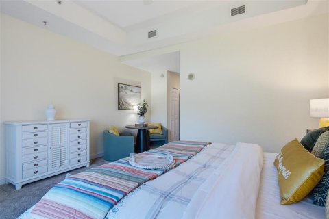 Condo in Daytona Beach Shores, Florida, 3 bedrooms  № 2309058 - photo 9
