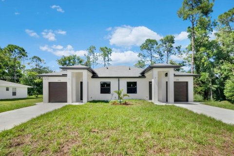 Propiedad comercial en Lehigh Acres, Florida 145.86 m2 № 2372492