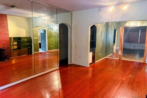 Casa en venta en Miami, Florida, 4 dormitorios, 175.03 m2 № 2184244 - foto 6