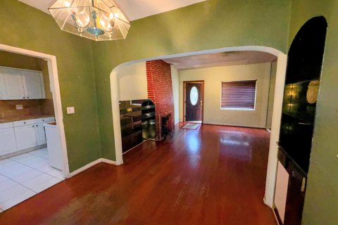 Casa en venta en Miami, Florida, 4 dormitorios, 175.03 m2 № 2184244 - foto 5