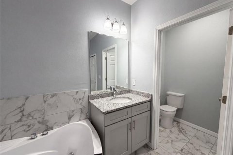 House in Sanford, Florida 3 bedrooms, 154.68 sq.m. № 2227356 - photo 21