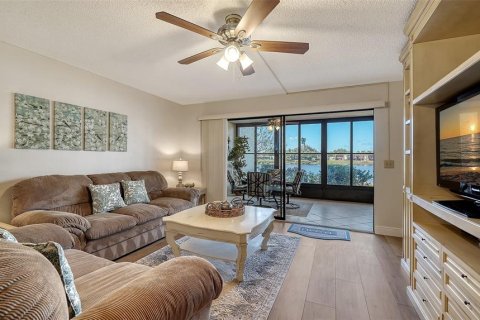 Copropriété à vendre à Bradenton, Floride: 2 chambres, 121.14 m2 № 2142224 - photo 7