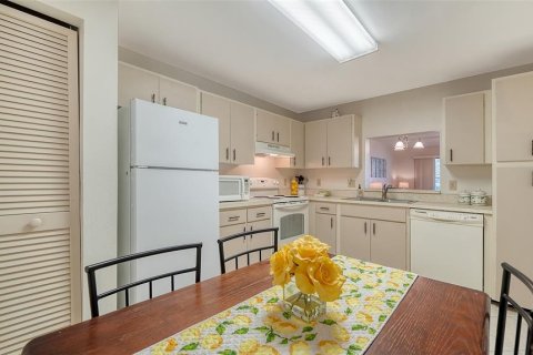 Copropriété à vendre à Bradenton, Floride: 2 chambres, 121.14 m2 № 2142224 - photo 22