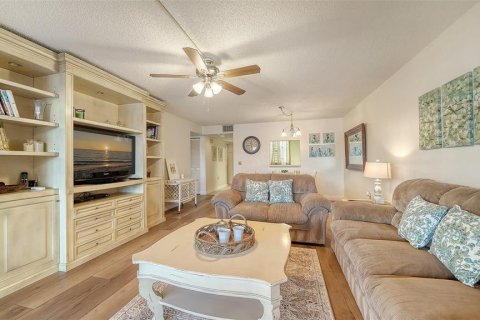 Copropriété à vendre à Bradenton, Floride: 2 chambres, 121.14 m2 № 2142224 - photo 16