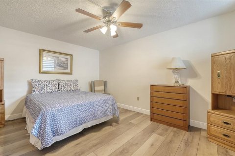 Copropriété à vendre à Bradenton, Floride: 2 chambres, 121.14 m2 № 2142224 - photo 24