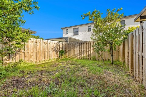 Townhouse in Homestead, Florida 3 bedrooms, 129.41 sq.m. № 1979139 - photo 17