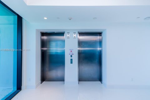 Copropriété à louer à Sunny Isles Beach, Floride: 3 chambres, 290.78 m2 № 2017115 - photo 20