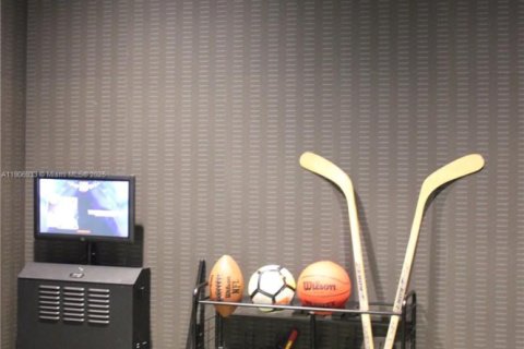 Copropriété à louer à Sunny Isles Beach, Floride: 3 chambres, 290.78 m2 № 2017115 - photo 13