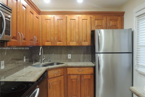 Condominio en venta en Aventura, Florida, 2 dormitorios, 92.34 m2 № 1871443 - foto 11
