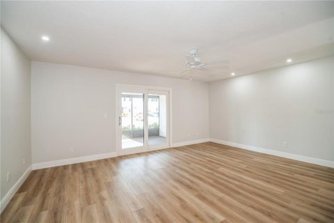 Купить таунхаус в Палм-Бей, Флорида 5 комнат, 120.03м2, № 2116555 - фото 13