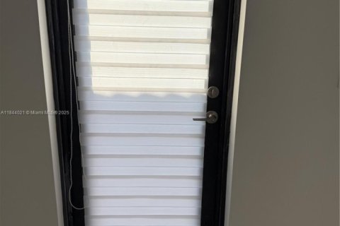 Villa ou maison à vendre à Miami, Floride: 3 chambres, 151.52 m2 № 1845625 - photo 21