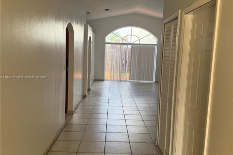 Casa en venta en Miami, Florida, 3 dormitorios, 151.52 m2 № 1845625 - foto 6