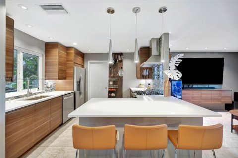 Дом в Палм-Бич-Гарденс, Флорида 3 спальни, 110.46м2 № 2052699