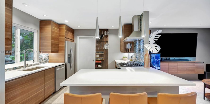 Дом в Палм-Бич-Гарденс, Флорида 3 спальни, 110.46м2 № 2052699