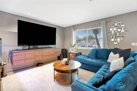 Купить виллу или дом в Палм-Бич-Гарденс, Флорида 3 спальни, 110.46м2, № 2052699 - фото 6