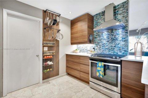 Купить виллу или дом в Палм-Бич-Гарденс, Флорида 3 спальни, 110.46м2, № 2052699 - фото 25