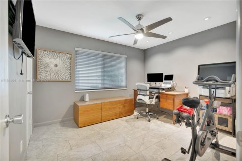 Купить виллу или дом в Палм-Бич-Гарденс, Флорида 3 спальни, 110.46м2, № 2052699 - фото 14