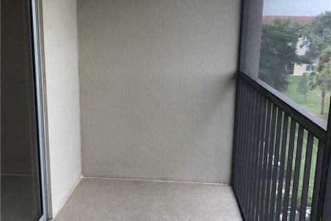 Condominio en venta en Pembroke Pines, Florida, 1 dormitorio, 48.77 m2 № 2193382 - foto 6