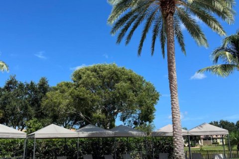 House in Delray Beach, Florida 3 bedrooms, 213.68 sq.m. № 2249782 - photo 27