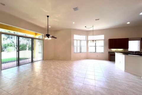 House in Delray Beach, Florida 3 bedrooms, 213.68 sq.m. № 2249782 - photo 4