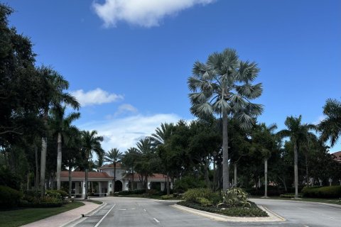 House in Delray Beach, Florida 3 bedrooms, 213.68 sq.m. № 2249782 - photo 22