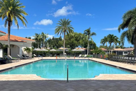 House in Delray Beach, Florida 3 bedrooms, 213.68 sq.m. № 2249782 - photo 26