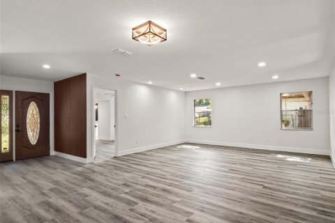 Casa en venta en Apopka, Florida, 4 dormitorios, 182.09 m2 № 2259227 - foto 8