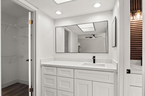 Casa en venta en Apopka, Florida, 4 dormitorios, 182.09 m2 № 2259227 - foto 22