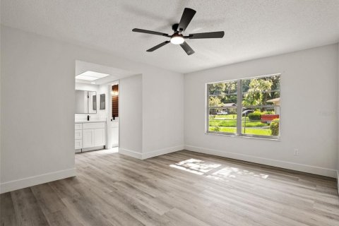 Casa en venta en Apopka, Florida, 4 dormitorios, 182.09 m2 № 2259227 - foto 30