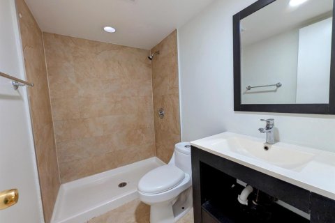 Condominio en alquiler en Oakland Park, Florida, 2 dormitorios, 97.55 m2 № 2078039 - foto 10