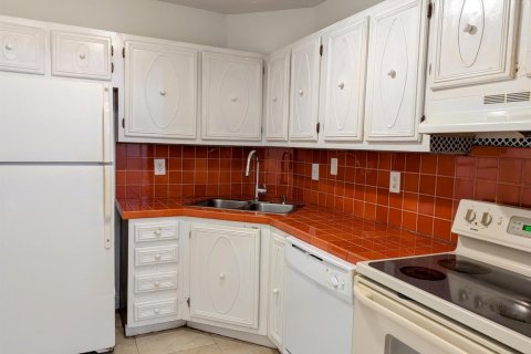 Condominio en Oakland Park, Florida, 2 dormitorios  № 2078039