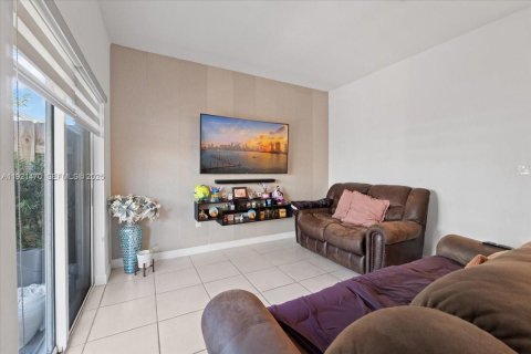 Купить таунхаус в Хомстед, Флорида 4 спальни, 169.08м2, № 1982022 - фото 11