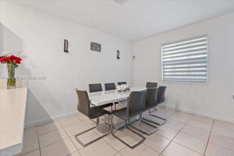 Купить таунхаус в Хомстед, Флорида 4 спальни, 169.08м2, № 1982022 - фото 9