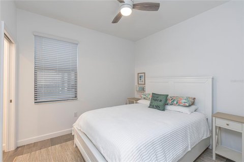 Casa en venta en Estero, Florida, 5 dormitorios, 311.87 m2 № 1899216 - foto 16