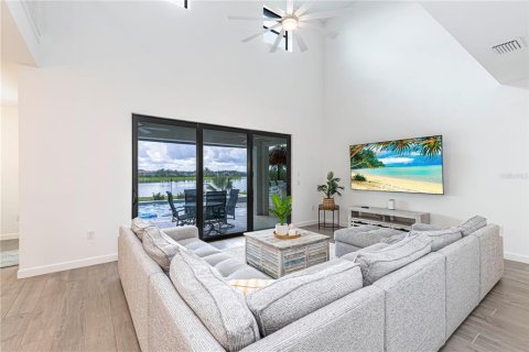 Casa en venta en Estero, Florida, 5 dormitorios, 311.87 m2 № 1899216 - foto 28