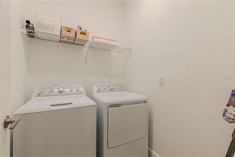 Casa en venta en Estero, Florida, 5 dormitorios, 311.87 m2 № 1899216 - foto 15
