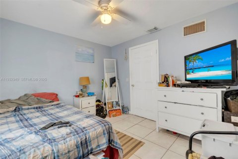 Купить виллу или дом в Уэст-Палм-Бич, Флорида 3 спальни, 93.65м2, № 1991440 - фото 15