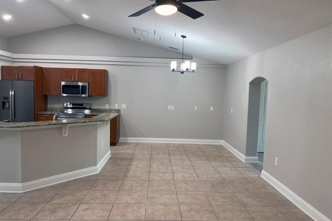 Casa en venta en Kissimmee, Florida, 4 dormitorios, 212.1 m2 № 1915131 - foto 11