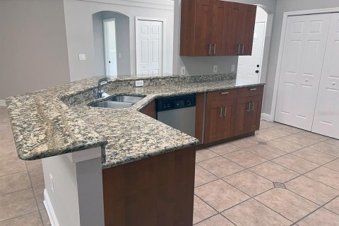 Casa en venta en Kissimmee, Florida, 4 dormitorios, 212.1 m2 № 1915131 - foto 17