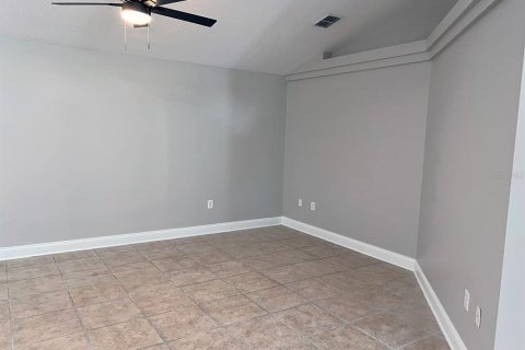 Casa en venta en Kissimmee, Florida, 4 dormitorios, 212.1 m2 № 1915131 - foto 12